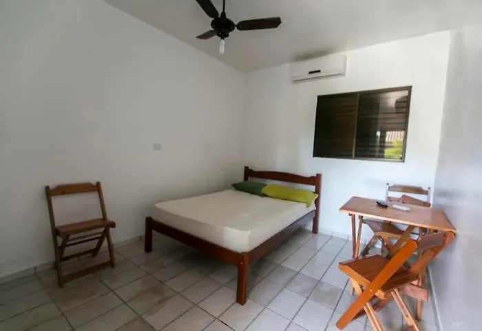 Pousada com piscina: Chale Refugio Lagoinha